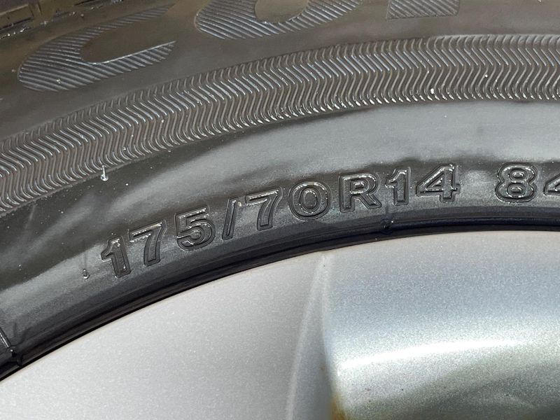 2024 Toyota Yaris 5BA-KSP210 (UW-6aaf4f1653bc5)[27]