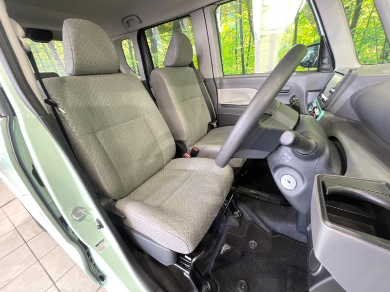 2019 Daihatsu Tanto 6BA-LA650S (UW-6aaf4f42d1025)[21]