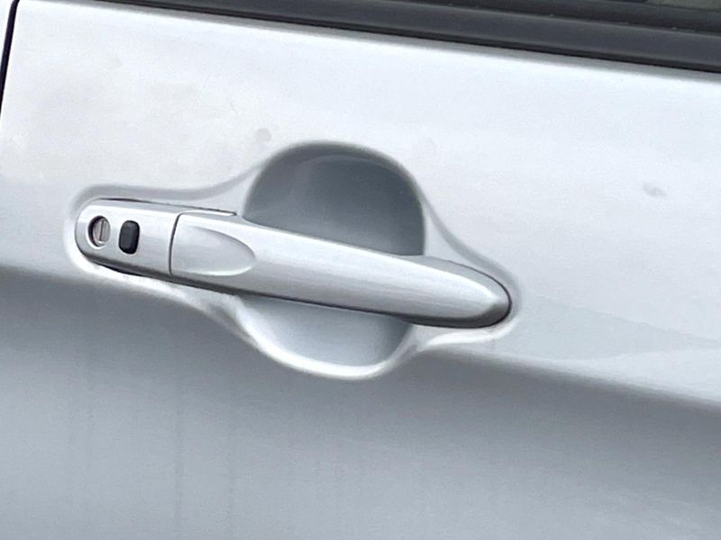 2018 Toyota Roomy DBA-M900A (UW-6aaf4f7448ce8)[19]