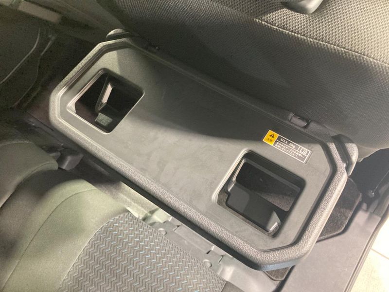 2023 Toyota Roomy 4BA-M900A (UW-6aaf4f7e6aba3)[28]