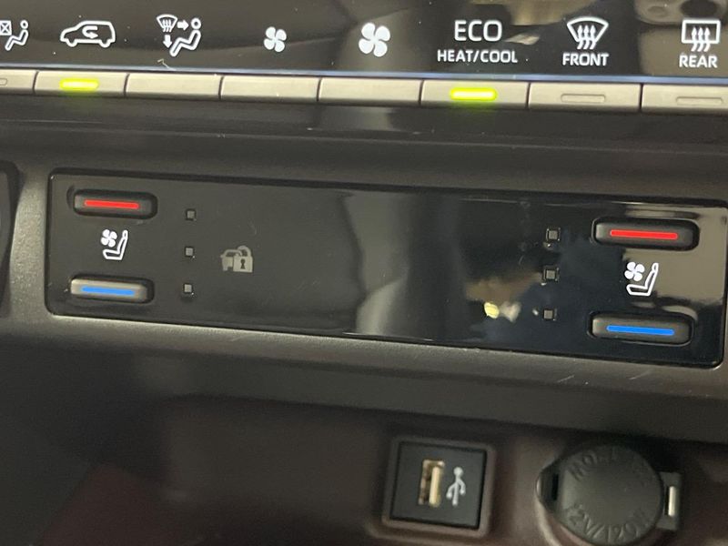 2023 Toyota RAV4 6BA-MXAA54 (UW-6aaf50038585f)[28]