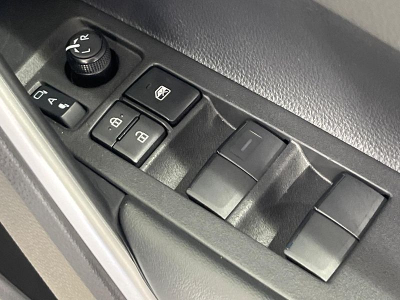 2025 Toyota Corolla Cross 4BA-MXGA10 (UW-6aaf5005a1200)[27]