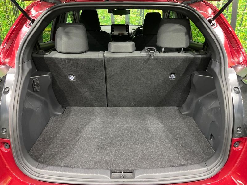 2023 Toyota Yaris 6AA-MXPH10 (UW-6aaf500c263f3)[15]