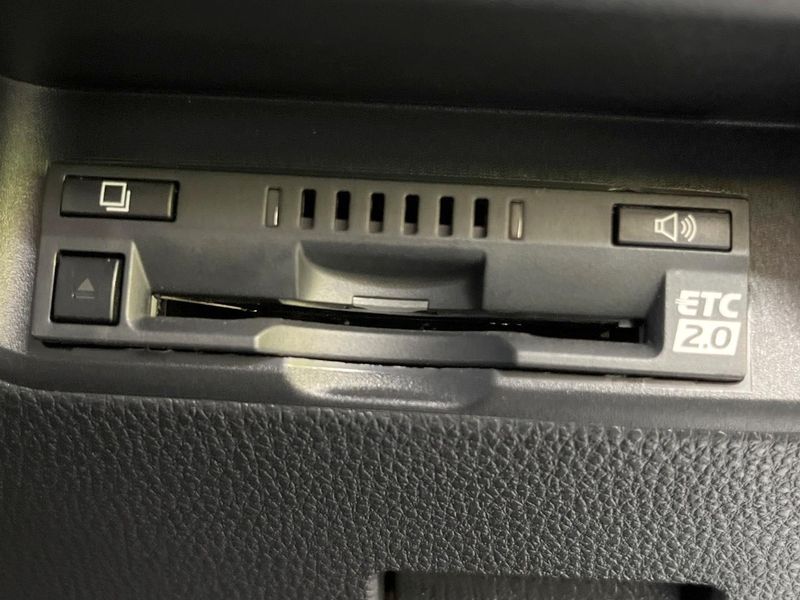 2022 Toyota Aqua 6AA-MXPK11 (UW-6aaf501de854d)[15]