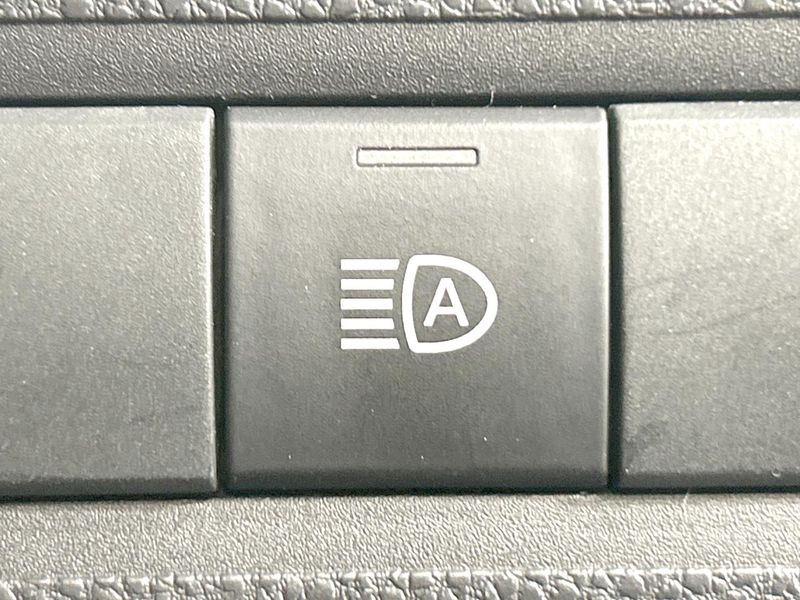 2022 Toyota Aqua 6AA-MXPK11 (UW-6aaf501fa87f4)[19]