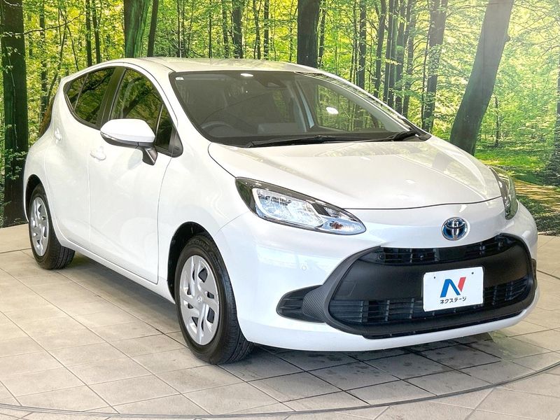 2022 Toyota Aqua 6AA-MXPK11 (UW-6aaf501fa87f4)[28]