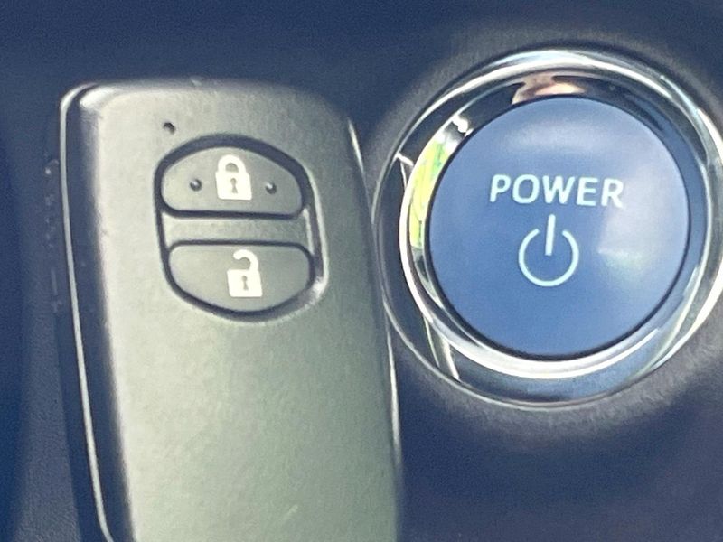 2020 Toyota Aqua DAA-NHP10 (UW-6aaf505febd2c)[18]
