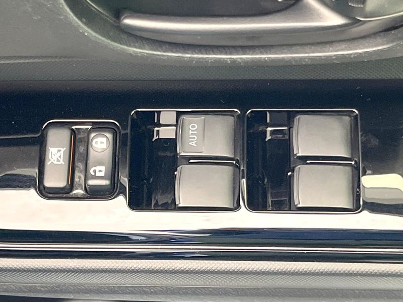 2020 Toyota Aqua DAA-NHP10 (UW-6aaf505febd2c)[13]