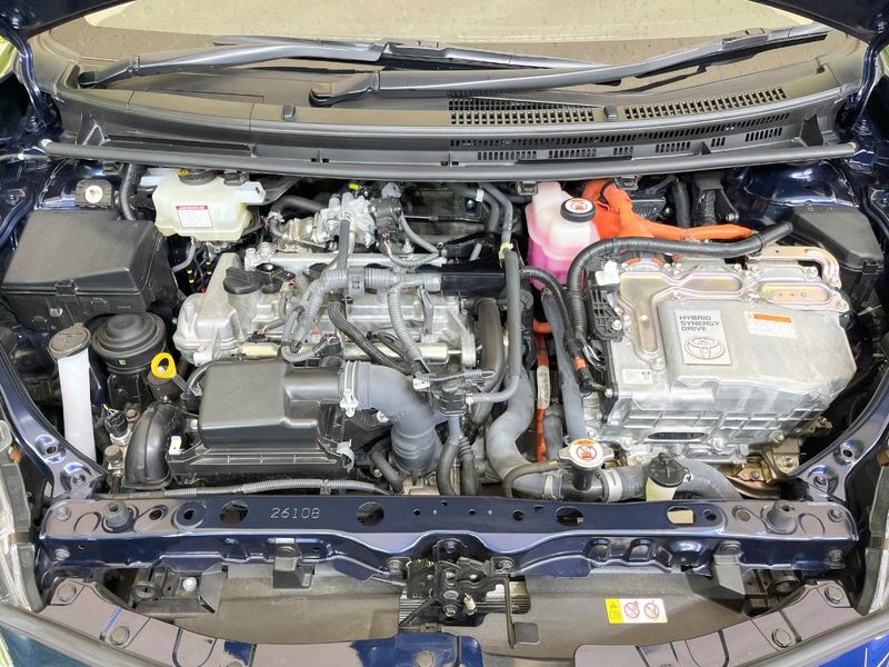 2020 Toyota Aqua DAA-NHP10 (UW-6aaf505febd2c)[4]
