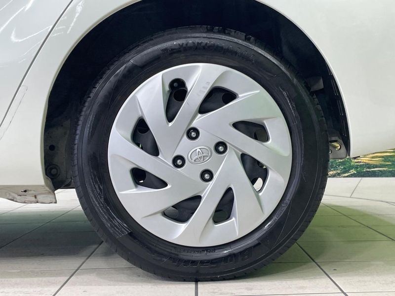 2017 Toyota Aqua DAA-NHP10 (UW-6aaf5065e5757)[6]
