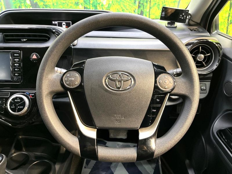 2018 Toyota Aqua DAA-NHP10 (UW-6aaf5067774bc)[27]