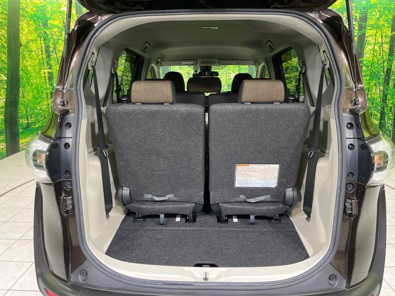 2015 Toyota Sienta DBA-NSP170G (UW-6aaf507283226)[28]