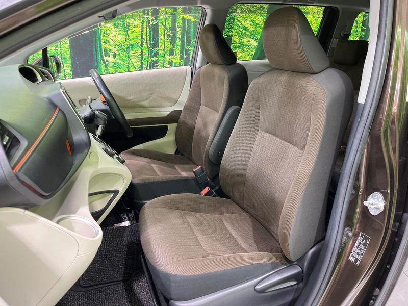2015 Toyota Sienta DBA-NSP170G (UW-6aaf507283226)[14]