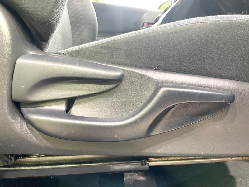 2017 Toyota Sienta DBA-NSP170G (UW-6aaf5074df725)[21]