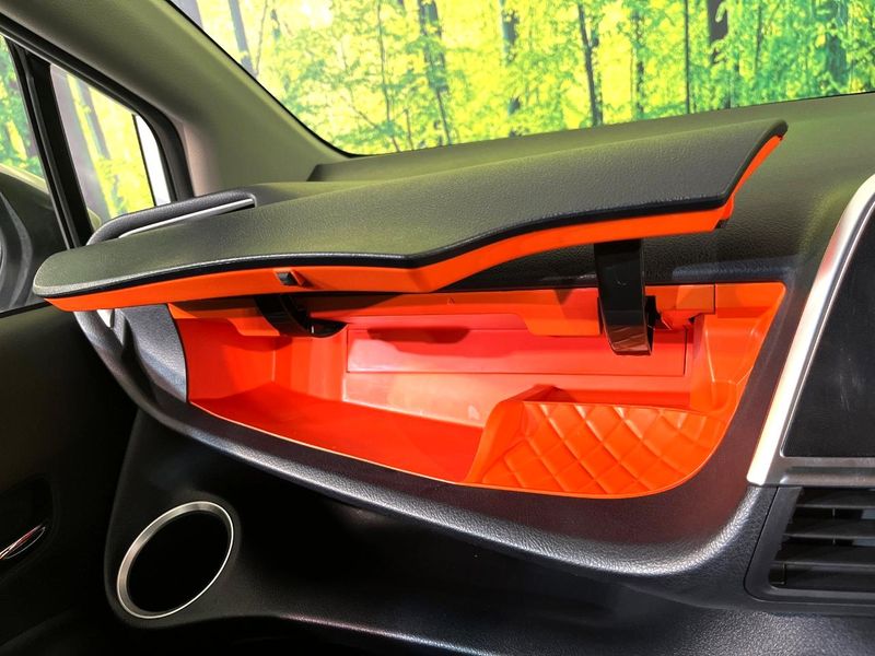 2018 Toyota Sienta DBA-NSP170G (UW-6aaf50769b143)[19]