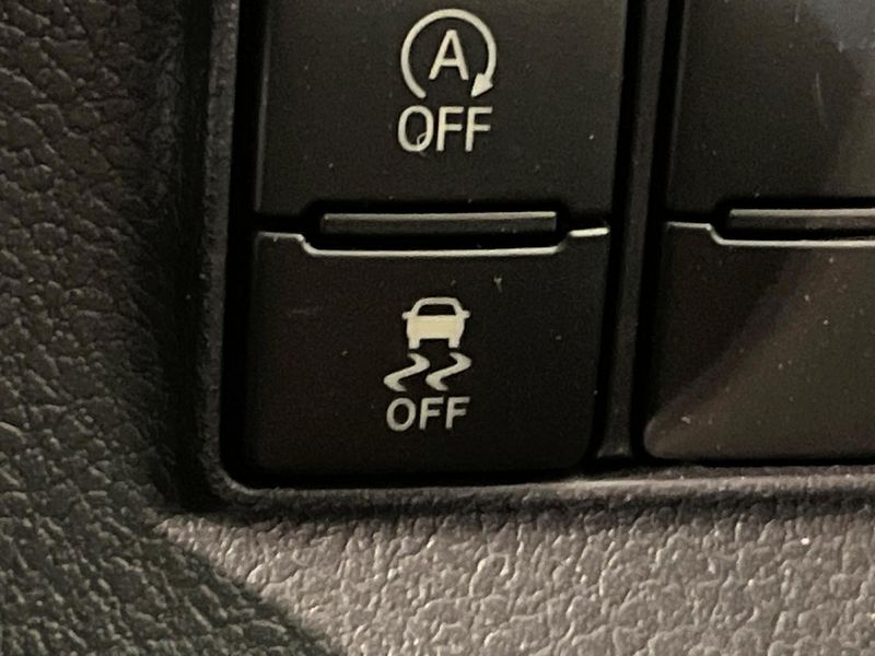 2018 Toyota Sienta DBA-NSP170G (UW-6aaf50769b143)[15]