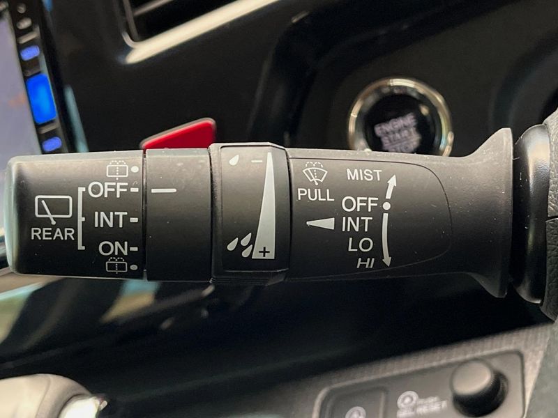 2017 Honda Stepwgn Spada DBA-RP4 (UW-6aaf508e12b4e)[19]