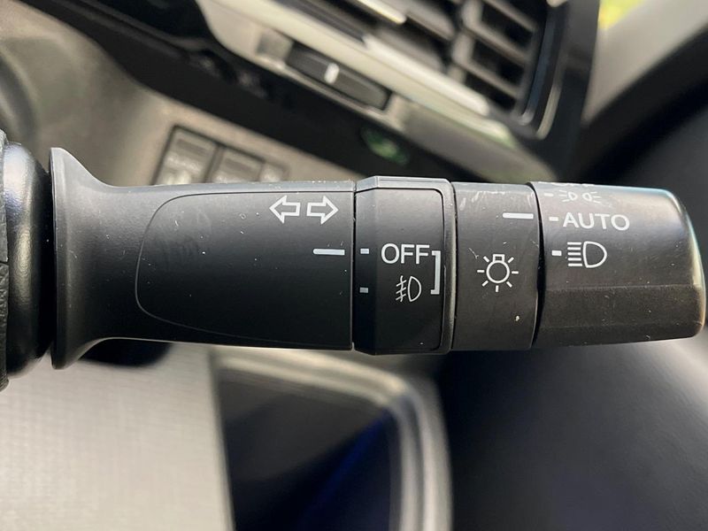 2017 Honda Stepwgn Spada DBA-RP4 (UW-6aaf508e12b4e)[20]