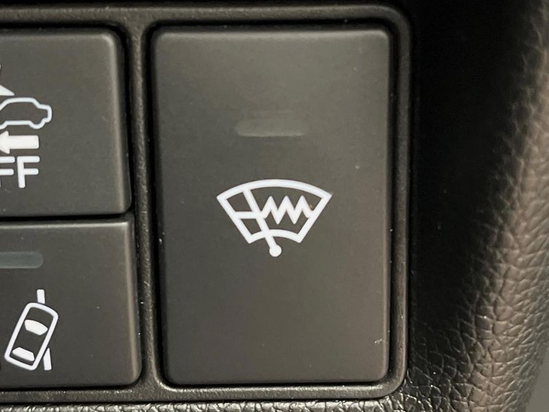2017 Honda Stepwgn Spada DBA-RP4 (UW-6aaf508e12b4e)[27]