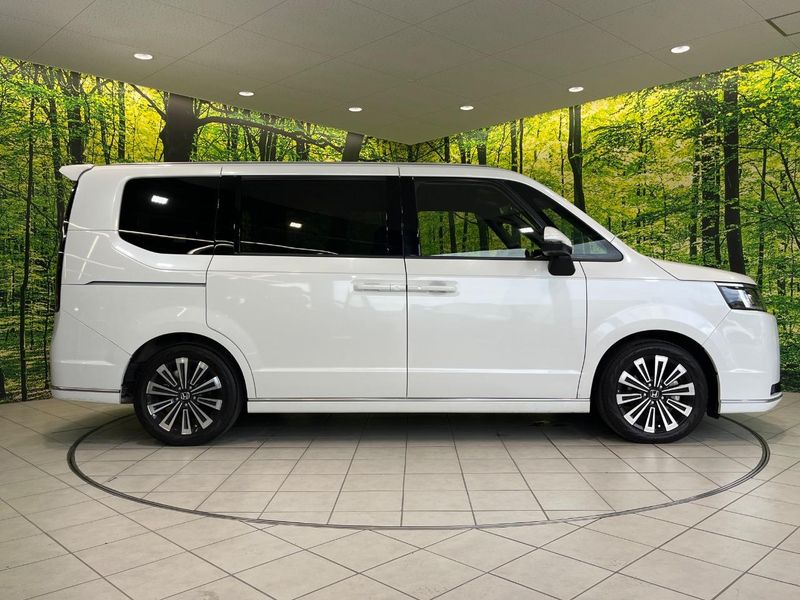 2022 Honda Step Wagon 6AA-RP8 (UW-6aaf50911c6ab)[16]