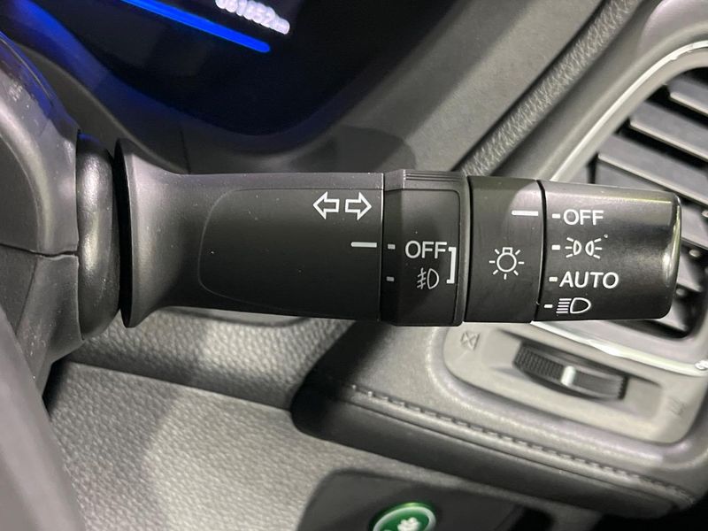 2014 Honda Vezel DAA-RU3 (UW-6aaf5096d716b)[28]