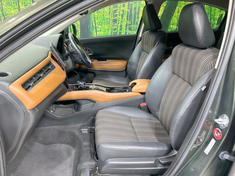 2016 Honda Vezel DAA-RU3 (UW-6aaf5098ca7b6)[20]