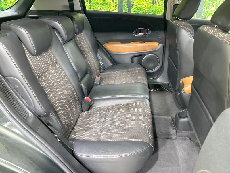 2016 Honda Vezel DAA-RU3 (UW-6aaf5098ca7b6)[22]