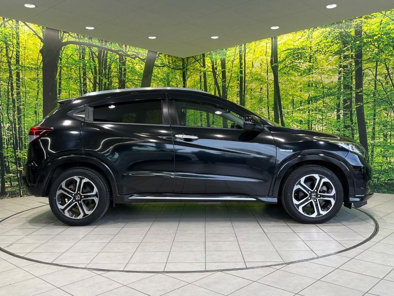2016 Honda Vezel DAA-RU3 (UW-6aaf5099012ef)[16]