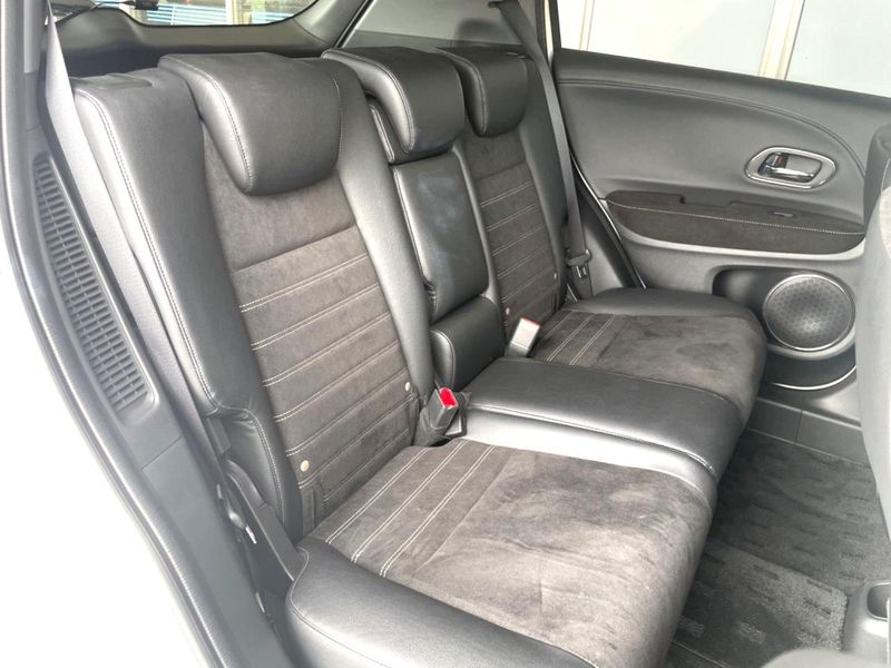 2016 Honda Vezel DAA-RU3 (UW-6aaf5099bdfaa)[20]