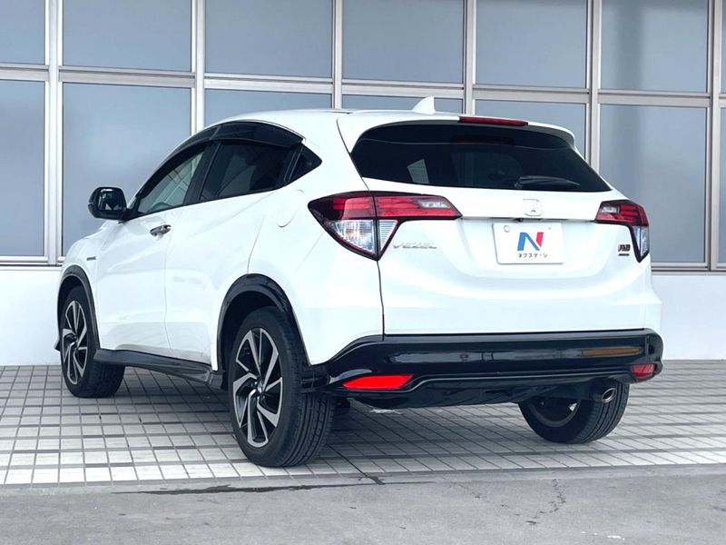 2016 Honda Vezel DAA-RU3 (UW-6aaf5099bdfaa)[25]