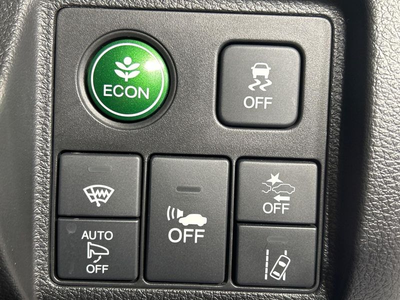 2018 Honda Vezel DAA-RU4 (UW-6aaf509d24786)[25]