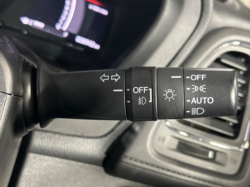2018 Honda Vezel DAA-RU4 (UW-6aaf509d24786)[27]