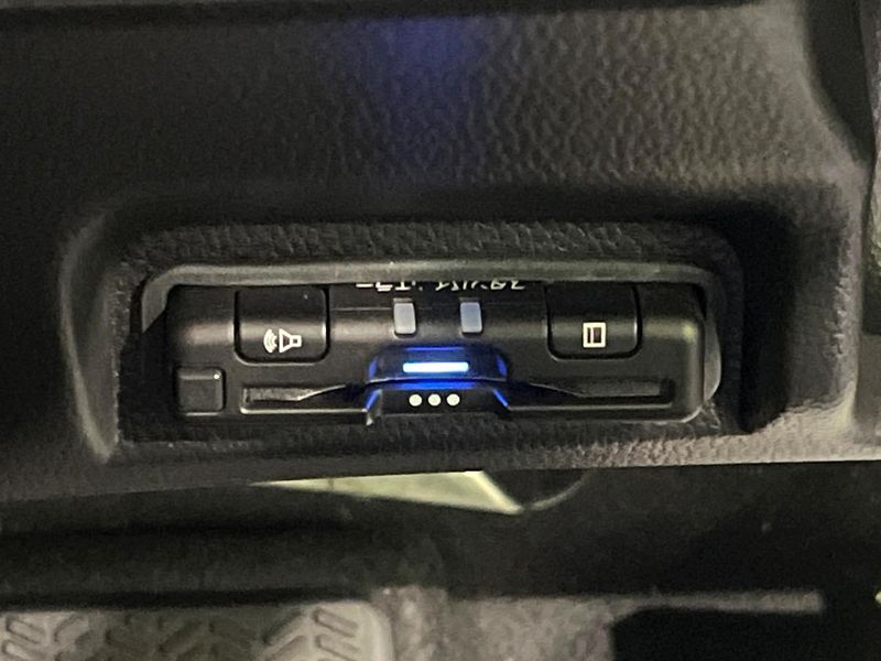 2021 Honda Vezel 6AA-RV5 (UW-6aaf509e7dca2)[23]