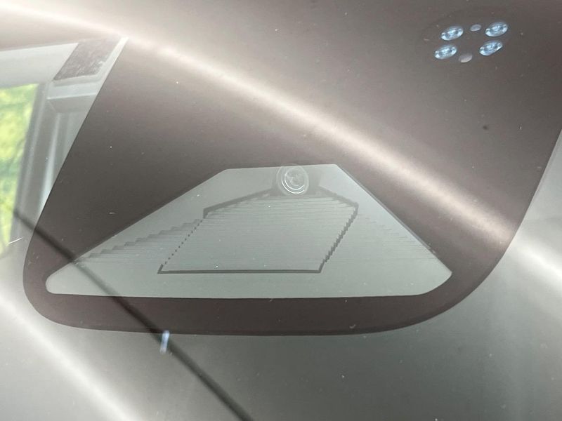 2022 Honda Vezel 6AA-RV5 (UW-6aaf50a27d0c5)[14]