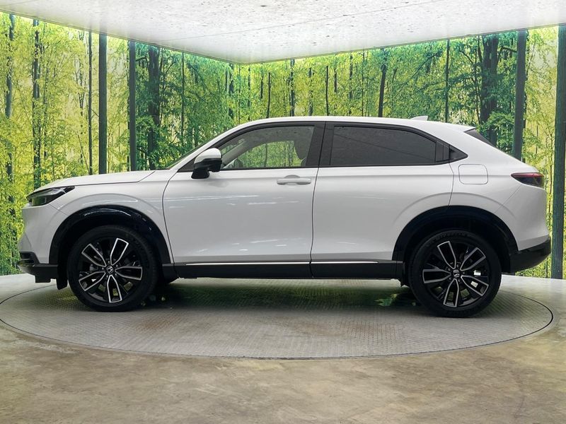 2022 Honda Vezel 6AA-RV5 (UW-6aaf50a28c5ce)[18]