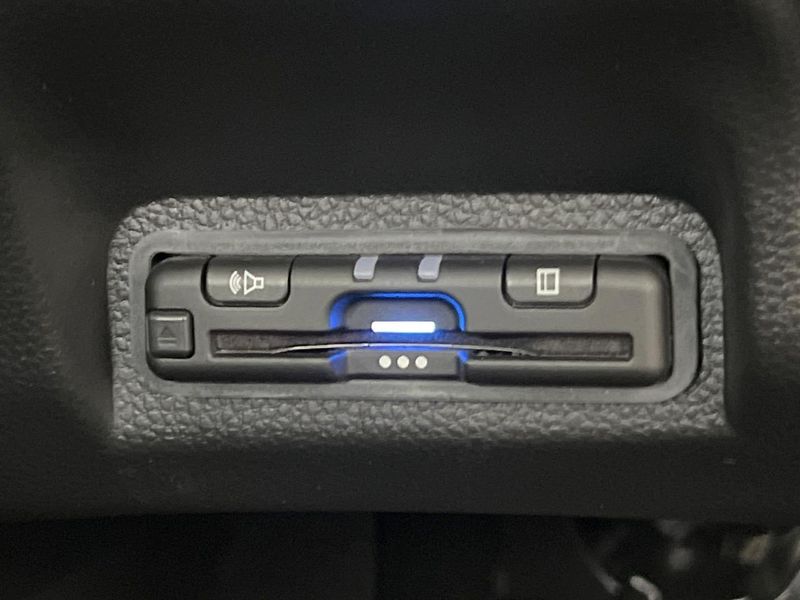 2022 Honda Vezel 6AA-RV5 (UW-6aaf50a2bdc2d)[21]