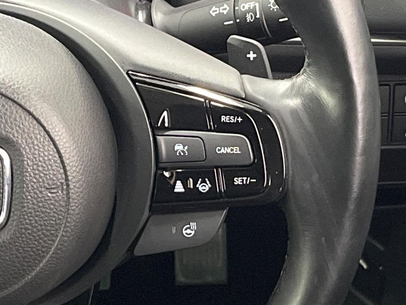 2022 Honda Vezel 6AA-RV5 (UW-6aaf50a2bdc2d)[18]