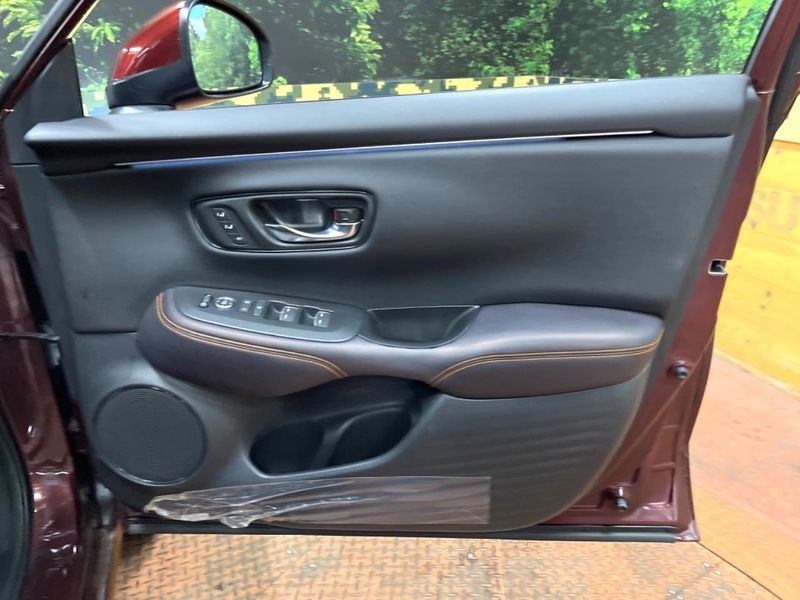 2024 Honda ZR-V 6AA-RZ4 (UW-6aaf50b3abea9)[17]