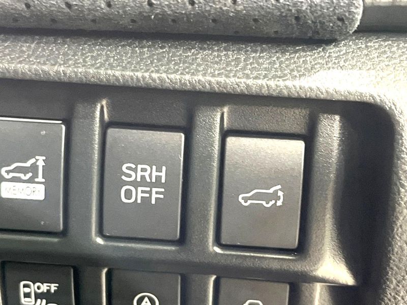 2020 Subaru Forester 4BA-SK5 (UW-6aaf50c137f20)[14]