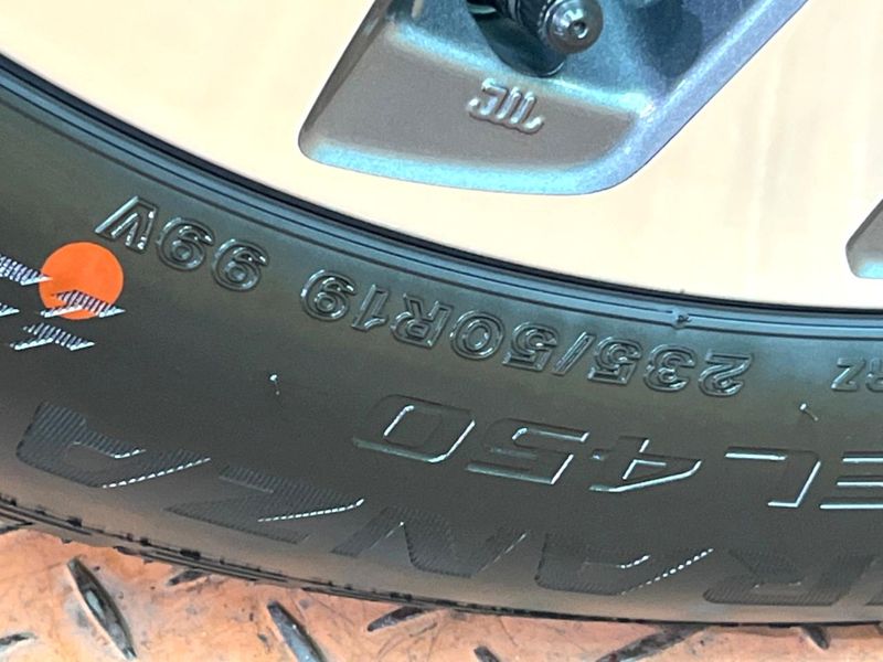 2026 Subaru Forester 5AA-SLG (UW-6aaf50c846d04)[19]
