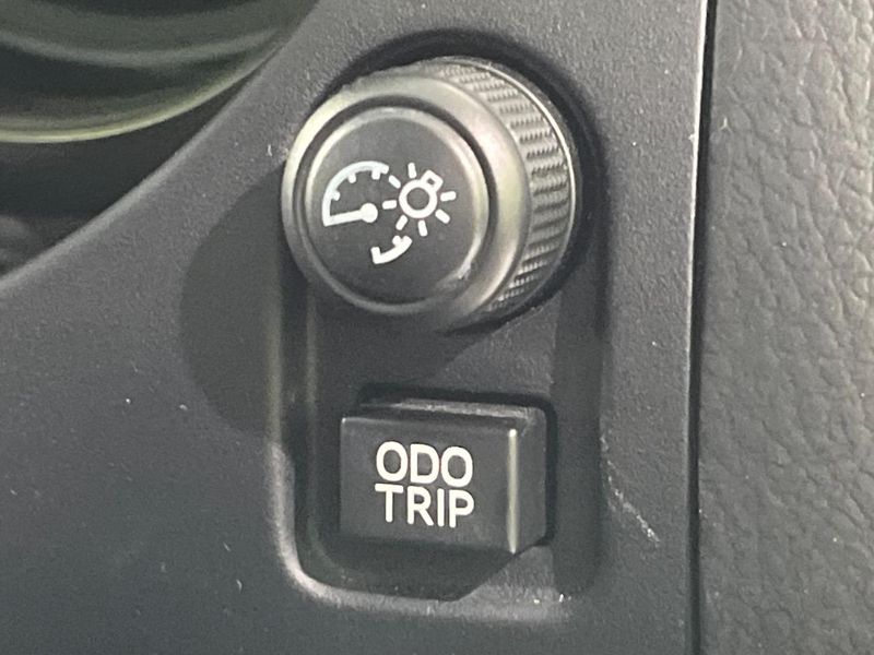 2015 Toyota Land Cruiser Prado CBA-TRJ150W (UW-6aaf50d5998e5)[8]