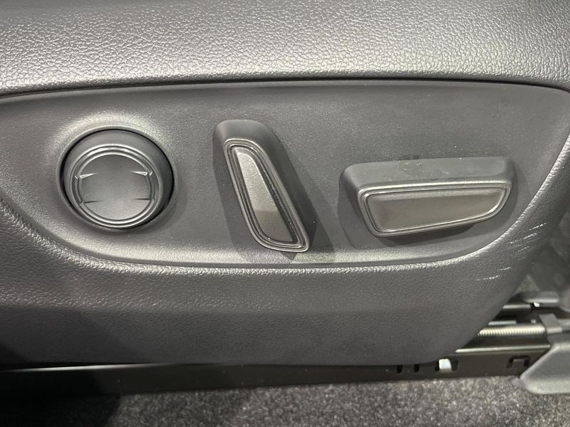 2024 Toyota Land Cruiser 250 3BA-TRJ250W (UW-6aaf50e17931a)[7]