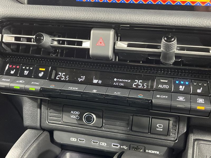 2024 Toyota Land Cruiser 250 3BA-TRJ250W (UW-6aaf50e17931a)[23]