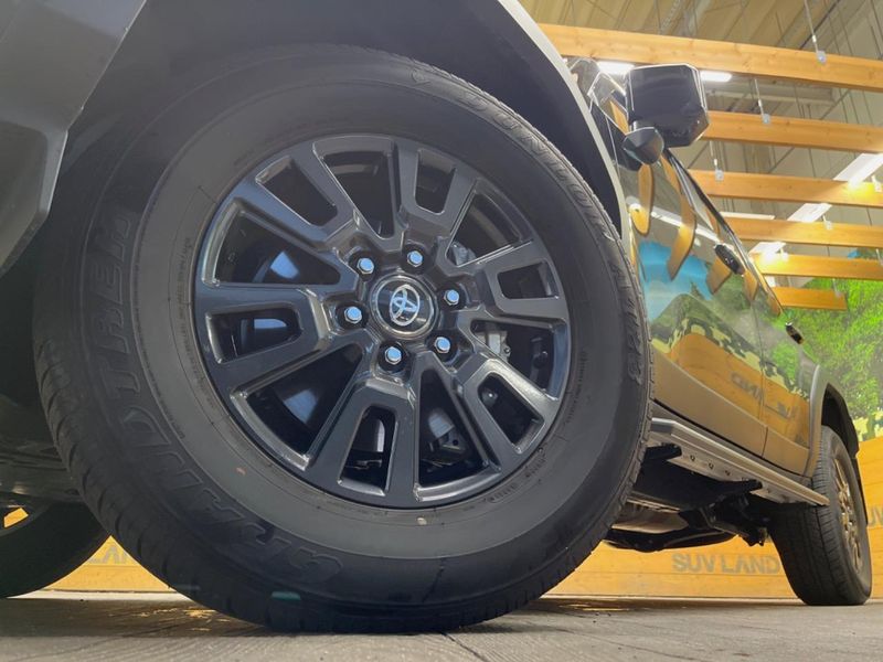 2025 Toyota Land Cruiser 250 3BA-TRJ250W (UW-6aaf50e78d415)[8]