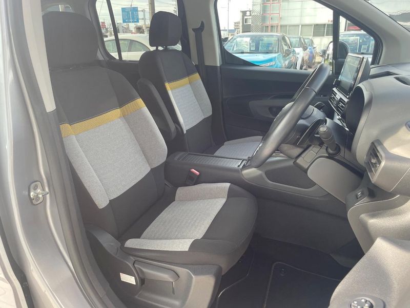 2021 Citroen Berlingo 3DA-K9CYH01 (UW-6aaf50fccfa85)[12]