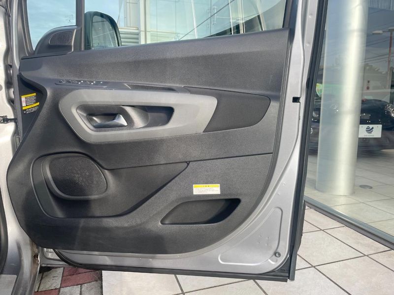 2021 Citroen Berlingo 3DA-K9CYH01 (UW-6aaf50fccfa85)[29]
