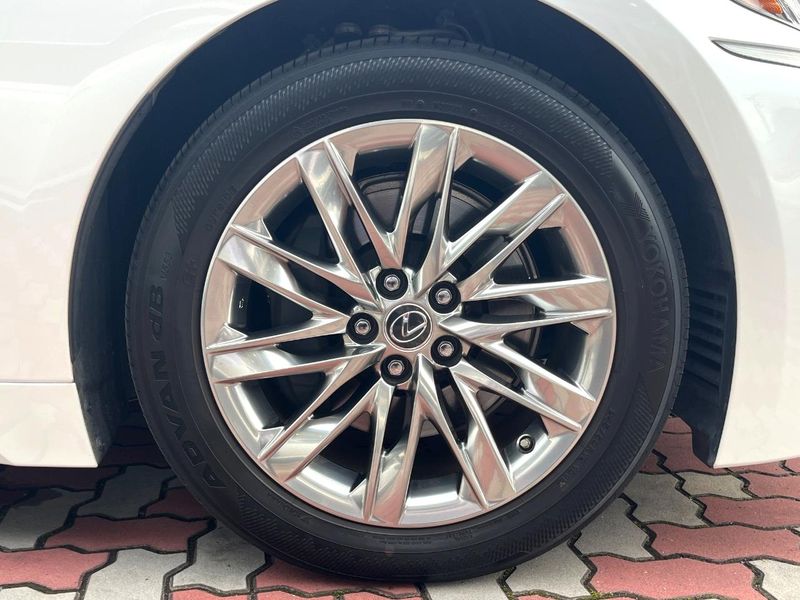 2018 Lexus LS DBA-VXFA50 (UW-6aaf50fd1bd66)[15]