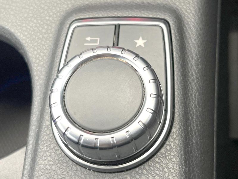 2017 Mercedes Benz CLA Class CBA-117352 (UW-6aaf510b99e01)[24]