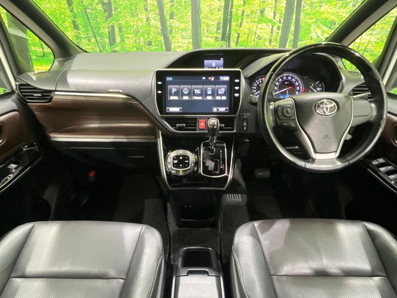 2017 Toyota Esquire DBA-ZRR80G (UW-6aaf513362dfd)[19]