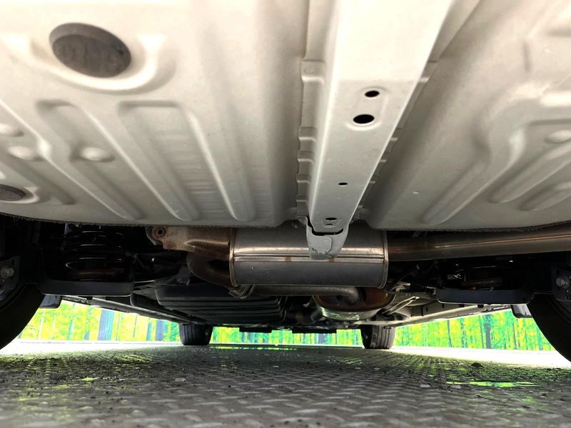 2017 Toyota Voxy DBA-ZRR80W (UW-6aaf513436dd4)[25]